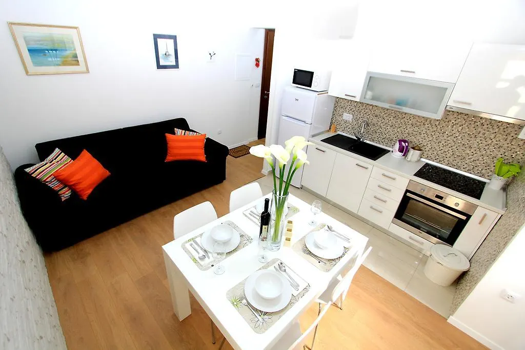 Apartment Bruna Ζαντάρ
